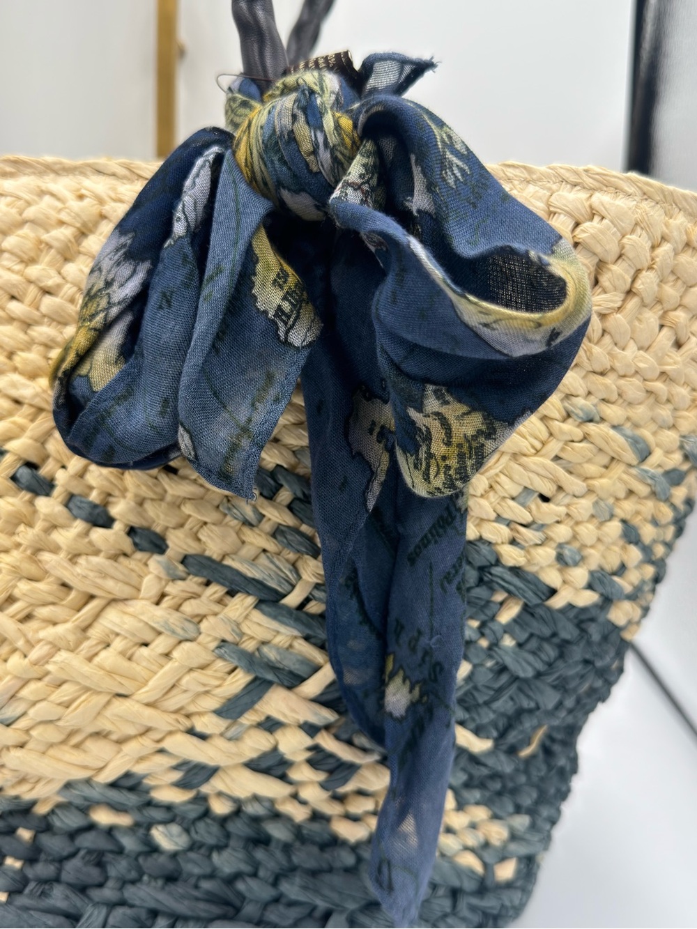 Patricia Nash Straw Tote with Scarf and Dust Bag - Picture 4 of 12